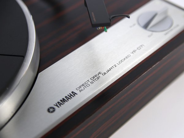Fully restored Yamaha YP-D71 Direct Drive turntable with new