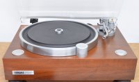 Restaurierter Plattenspieler Yamaha GT-2000L /...