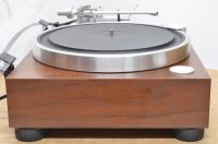 Restaurierter Plattenspieler Yamaha GT-2000L / Gehäuse mit individueller Farblackierung